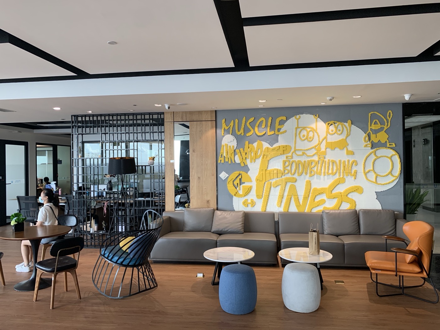 Office lounge area for quick working sessions.